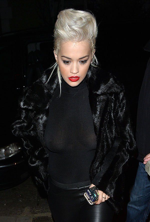 rita-ora-wardrobe-malfunction-0 f0c6c