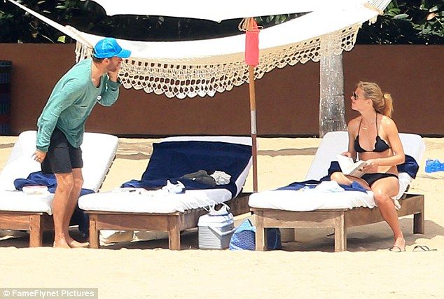 2734063C00000578-3022031-image-a-81 1427918965601 626a0