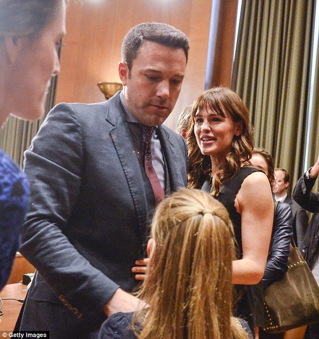 270521A300000578-0-image-m-110 1427491618576 bead2