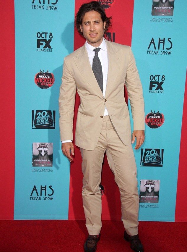 27537D6D00000578-3027756-image-m-115 1428344180446 11969