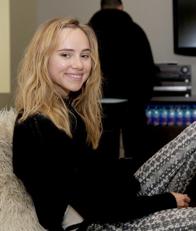 275A715800000578-3029452-image-m-56 1428443382331 756b0