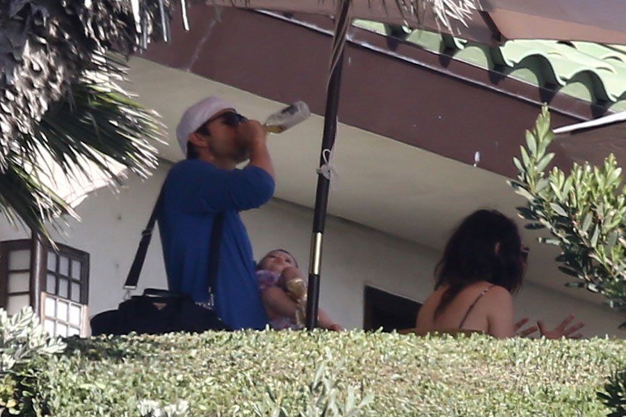 ashton-kutcher-son-wyatt-photos 8dde6