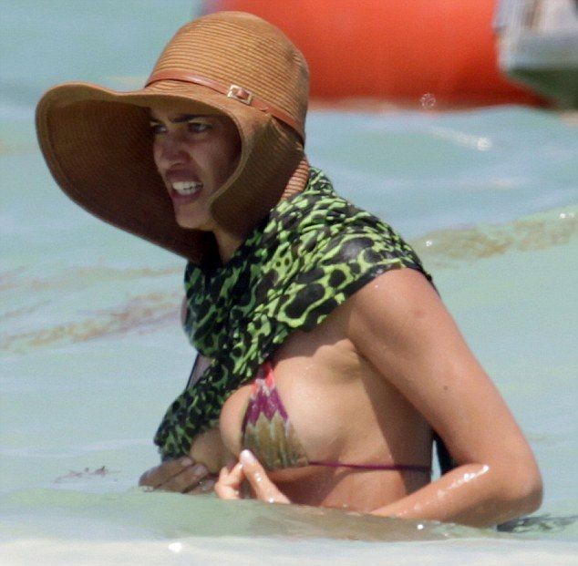 2763C48300000578-3031526-image-m-10 1428560879912 fede9