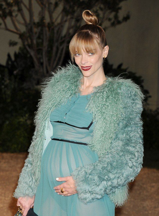 27A740E500000578-3043024-image-a-48 1429250233321 083b3