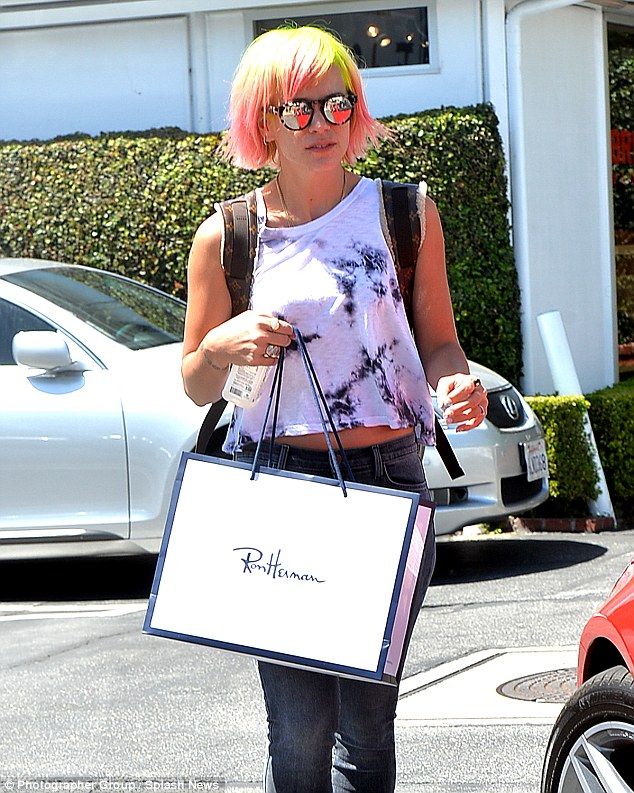 27A4A55600000578-3042281-image-a-1 1429215757093 31ce5