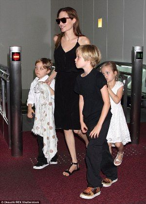 27B9671000000578-3045356-image-m-17 1429409210791 9979b