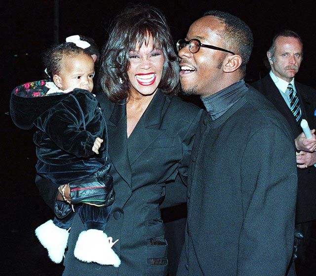 1329154009 whitney-houston-bobby-brown-bobbi-kristina-1994-lg02 17b73