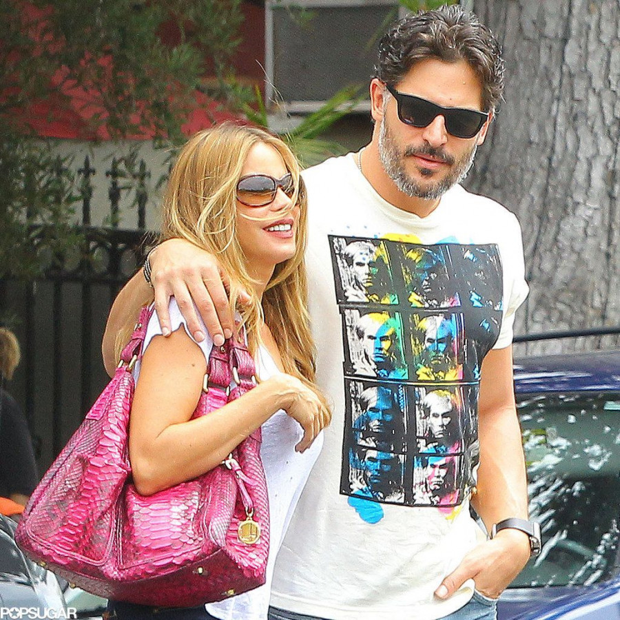 Sofia-Vergara-Joe-Manganiello-Hold-Hands-Pictures 9ce69