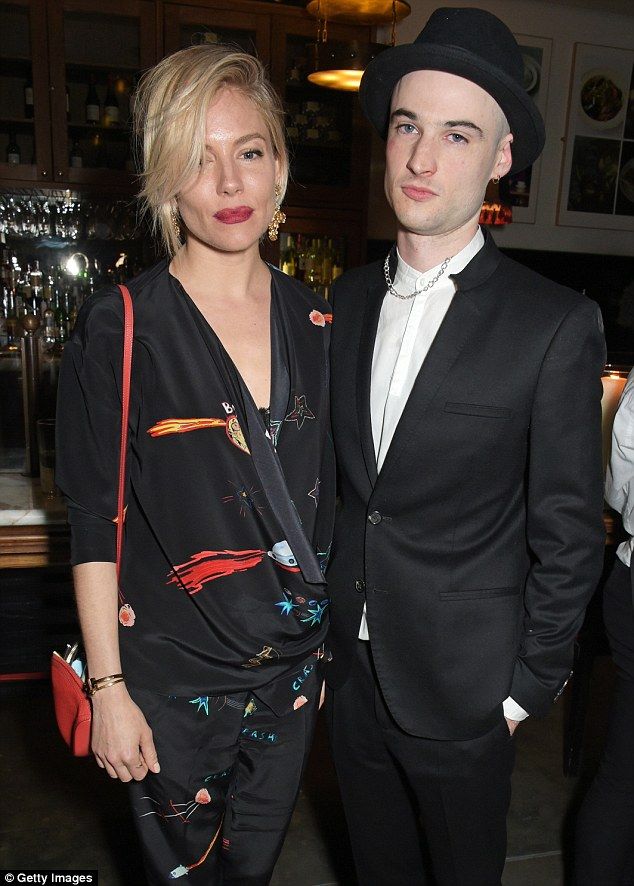 281332A800000578-3058136-image-a-37 1430180049212 4c27a