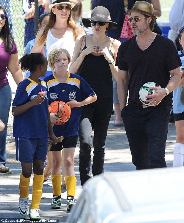 2841411B00000578-3065672-image-m-8 1430609628996 e96ed