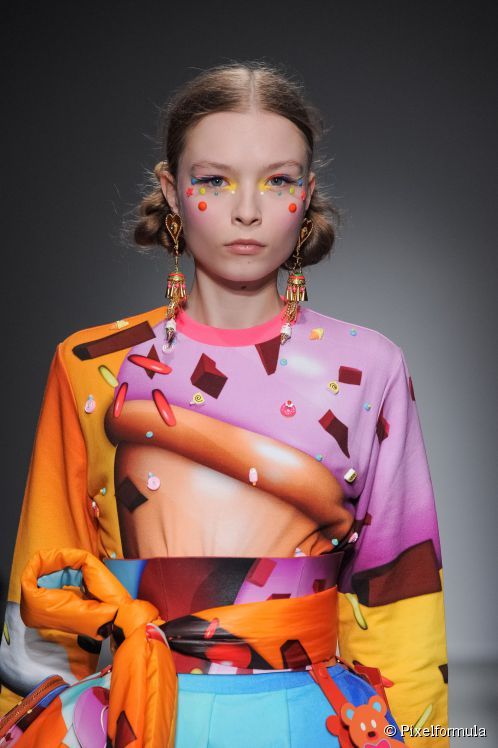 4547-romantic-mini-buns-498x0-1 f82bb