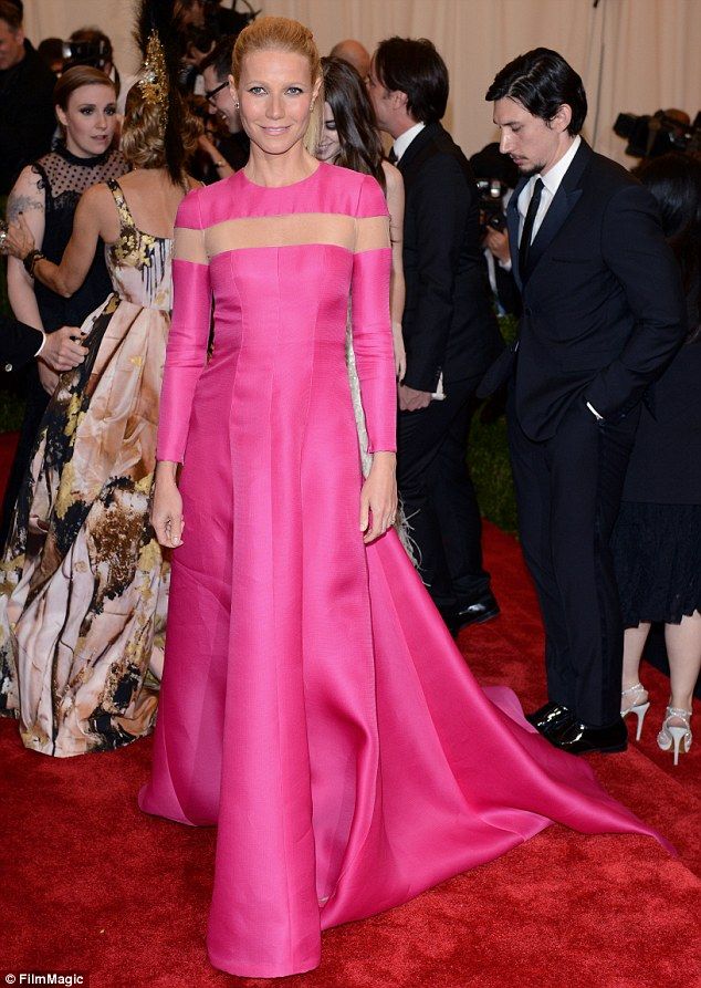 article-2617053-1D7B332E00000578-769 634x893 fb5e6