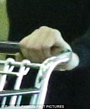 2882397D00000578-3075291-image-m-27 1431224331903 b5587