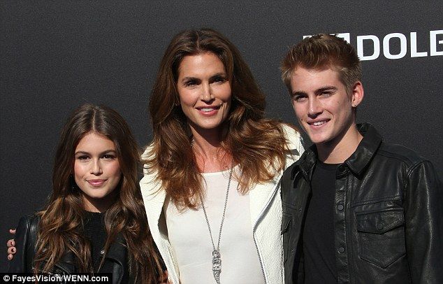 2883BC0700000578-3075256-image-a-85 1431236388531 7416a