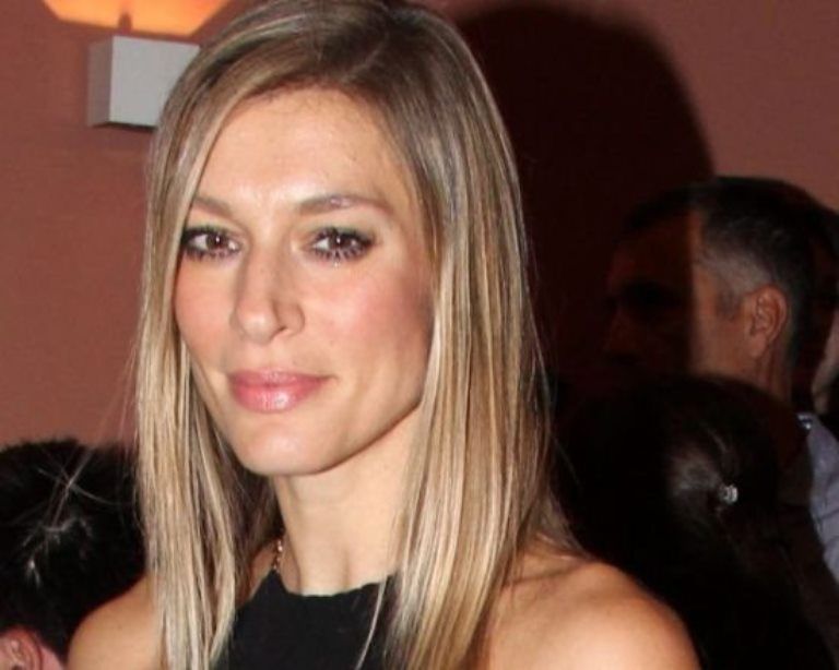 ac5235696b0f47a3aafd424dfc8f1749 61d66