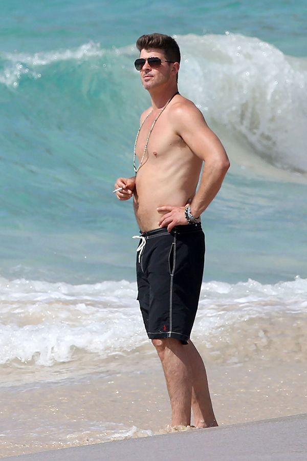 robin-thicke-girlfriend-april-geary-bikini-st-barts-son-julian-8 c8c97