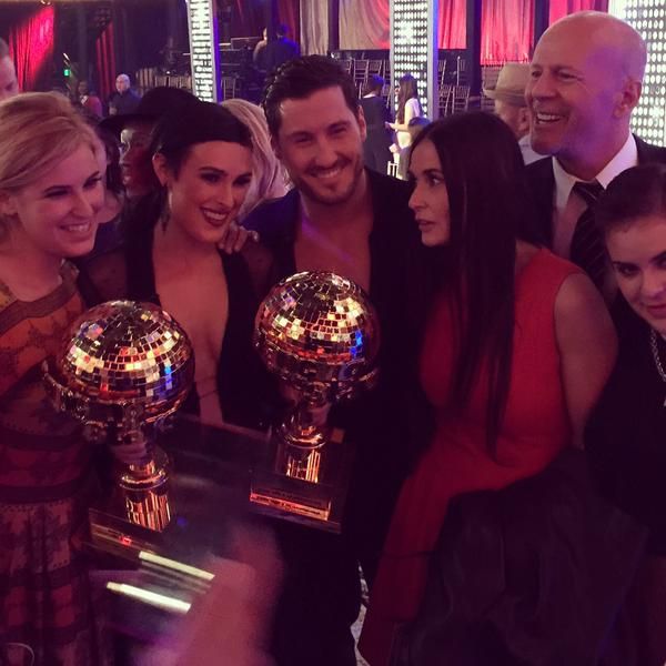 CFbNOemUkAEz83C c8b56