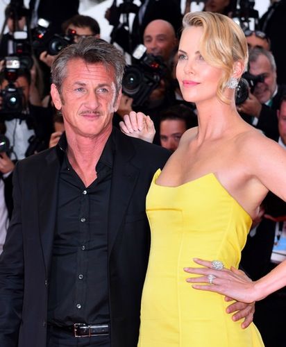 charlize-theron-sean-penn-wedding 873d9