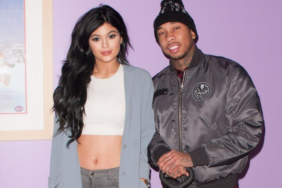 kylie-jenner-tyga-spring-weekend-college-concert e7aa5