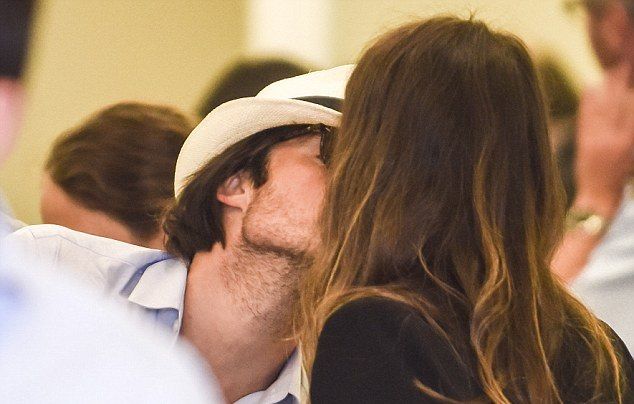 291A9FD600000578-3099660-image-a-16 1432748084262 5e176