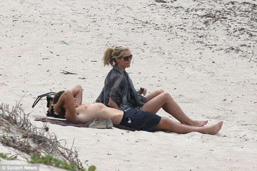 293C030800000578-3104992-image-a-55 1433103795730 c913f