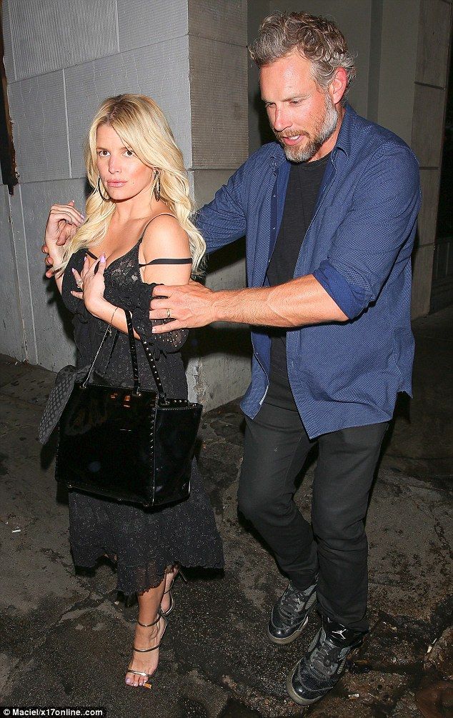 295111FA00000578-3108943-image-m-175 1433325575191 918e9