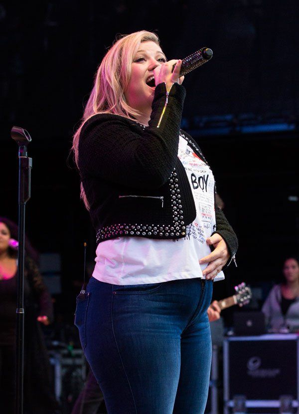kelly-clarkson-health-danger-weight-03 99eb8