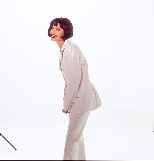 angelina-jolie-teen-modeling-wig-009 067de