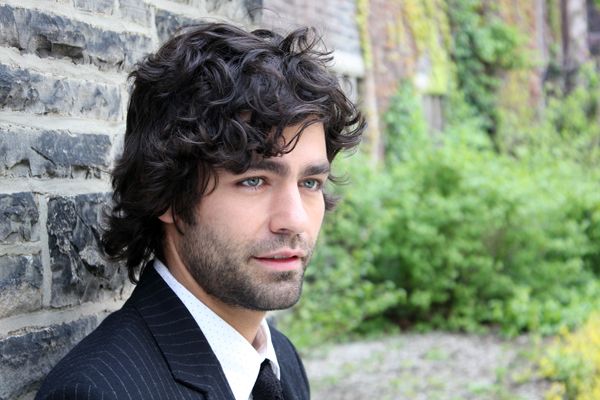 Adrian-Grenier-by-Adam-Benzine-Web1 c1562