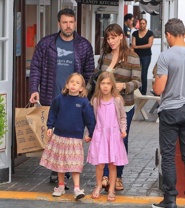 2984705E00000578-3128405-image-m-26 1434557069713 60334