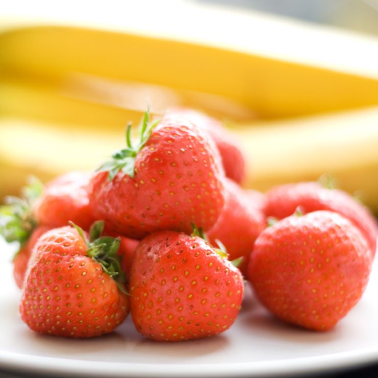 gettyimages-157475480-strawberry-banana-james-harrop d7a4a