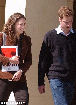 article-2080743-0F4F02EA00000578-663 306x423 ebc70