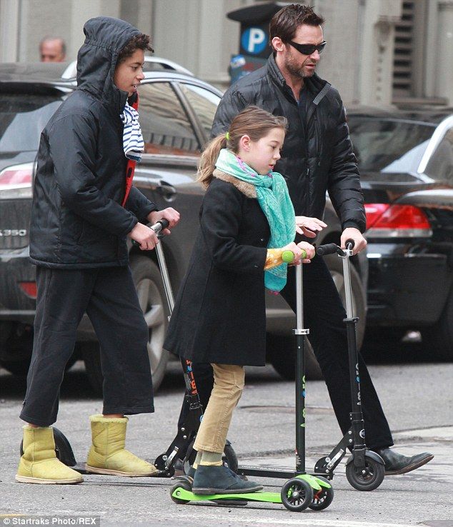 article-2567970-1BC8ABD000000578-379 634x738 5ce49