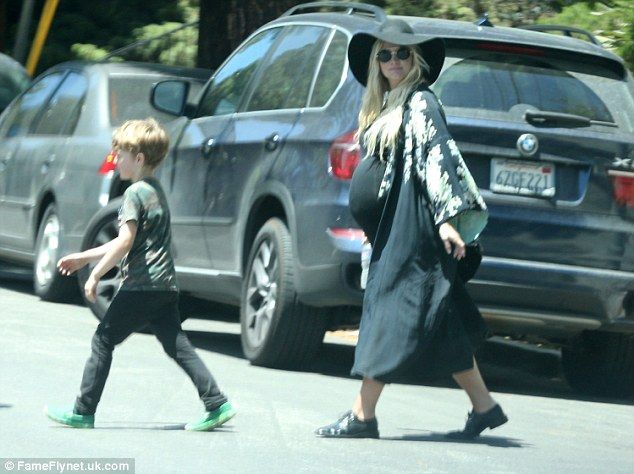 29DE52BC00000578-3134789-image-a-28 1434990359078 2b0d1