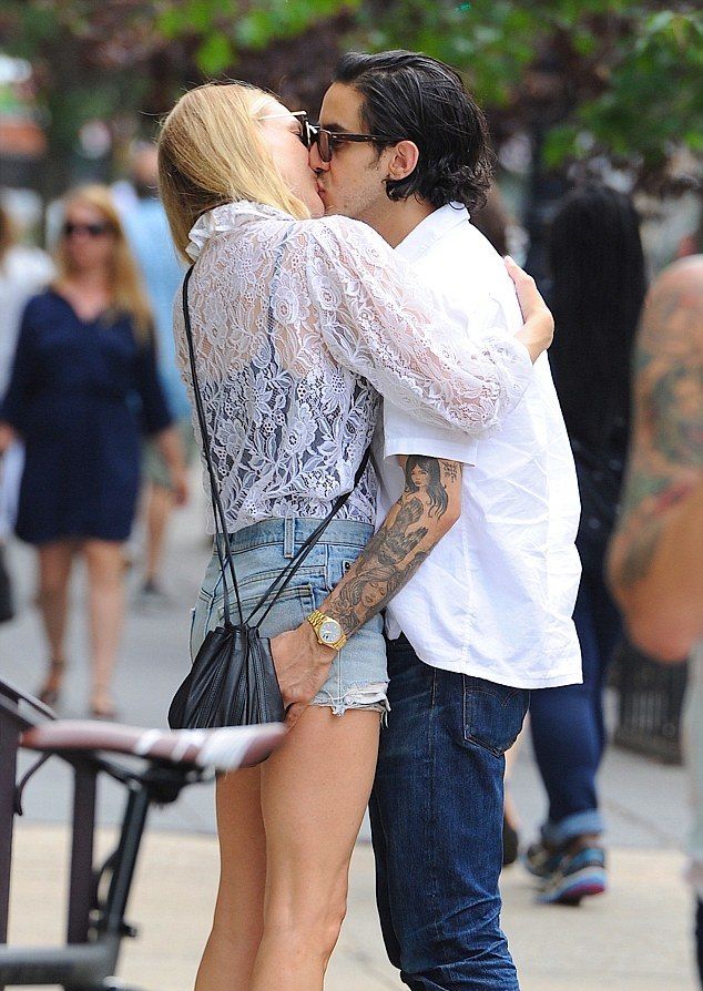 29E8B7A700000578-3136965-image-m-69 1435113081723 9396b