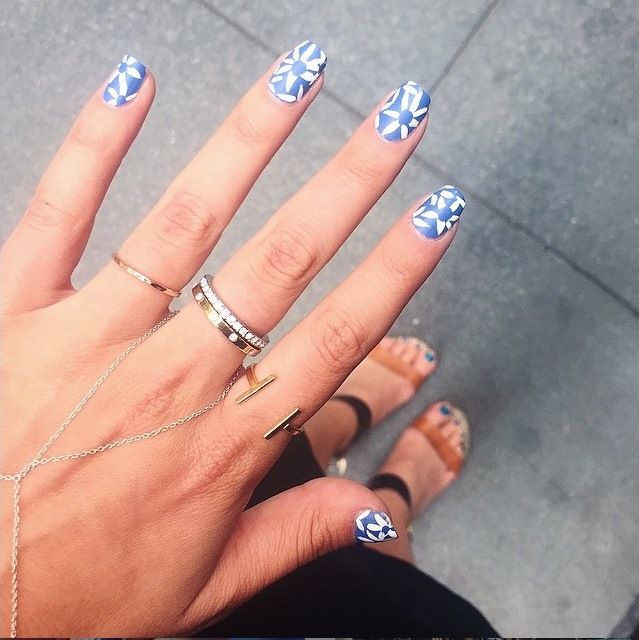 rtyjfryuftyutyu 2de50