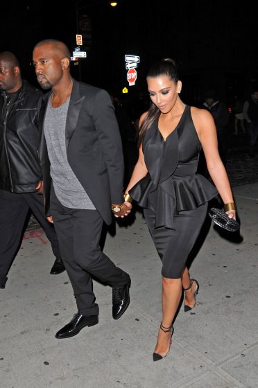 Kim-Kardashian-Kanye-West-Dating-Timeline-e1434084352408-372x560 49813