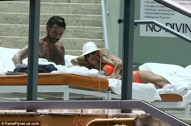 2A26FF9D00000578-3146112-image-a-52 1435781273956 6114f