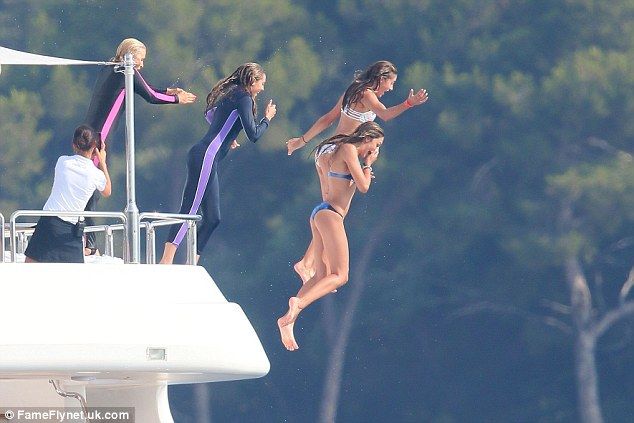 2A8706A900000578-3161127-image-a-32 1436893704014 f8ec5