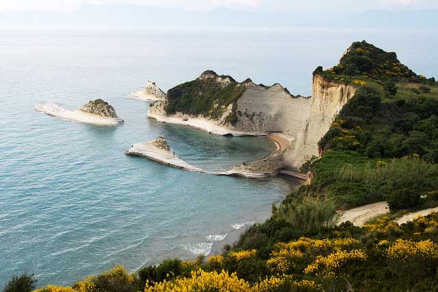 5916928767 4cc6893065 z1 bf62c