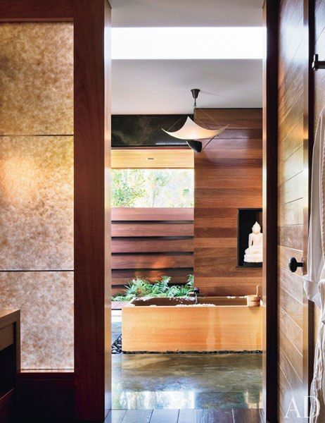 item9.rendition.slideshowVertical.jennifer-aniston-10-bathroom 73bd4