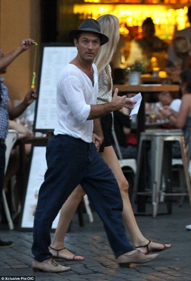 2B0EE27700000578-0-image-m-157 1438600130138 ed948