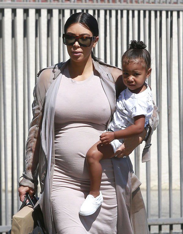 kim-kardashian-shrinking-baby-bump-001 dcaa4
