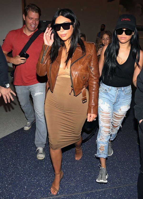 kim-kardashian-shrinking-baby-bump-008 d4425