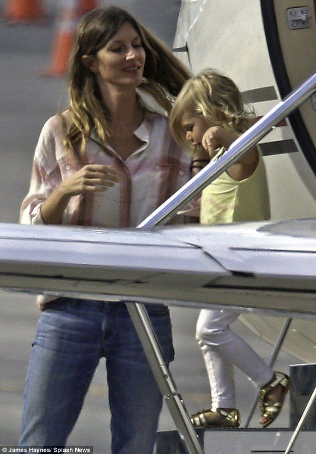 2B3AEB8100000578-3191426-image-a-4 1439147107913 a6ae3