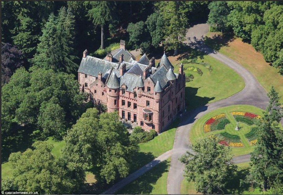 2B3DD8F500000578-3192084-image-a-21 1439198754023 42d60