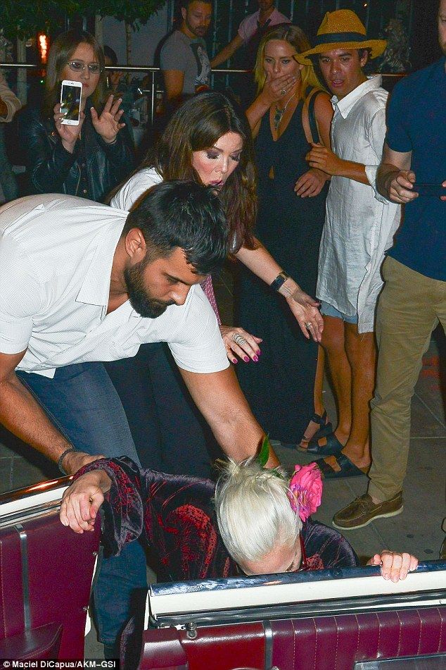 2B5313B400000578-3196291-image-a-16 1439457508835 9f657