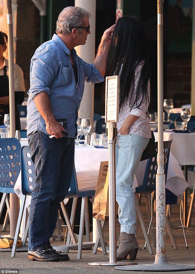 2B9D9EF900000578-3208404-image-a-145 1440390542161 c3007