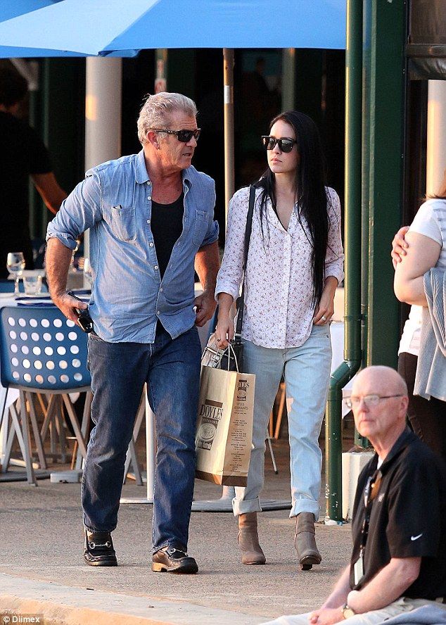 2B9DA0FD00000578-3208404-image-a-146 1440390664570 6d2be