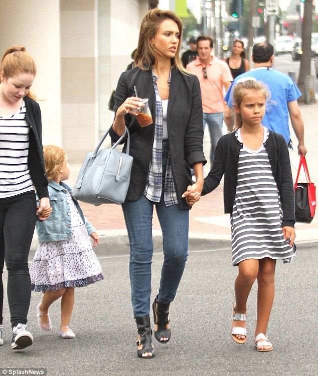 2BAB1EA400000578-3211158-image-a-12 1440571896285 4dd42